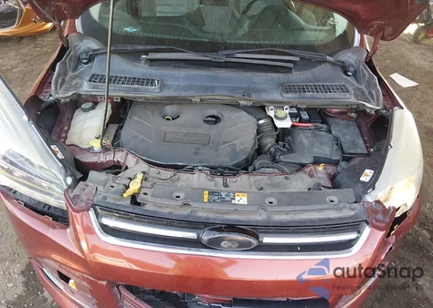 2014 Ford Escape Titanium z USA, uszkodzony, nr VIN 1FMCU0J9XEUA04504